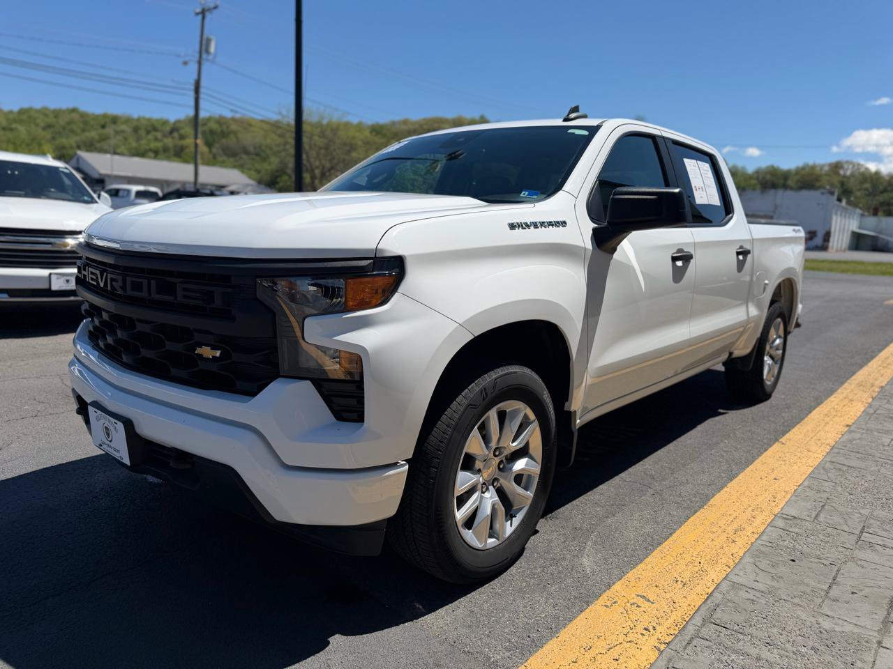 Used 2023 Chevrolet Silverado 1500 Custom AWD/4WD image 4