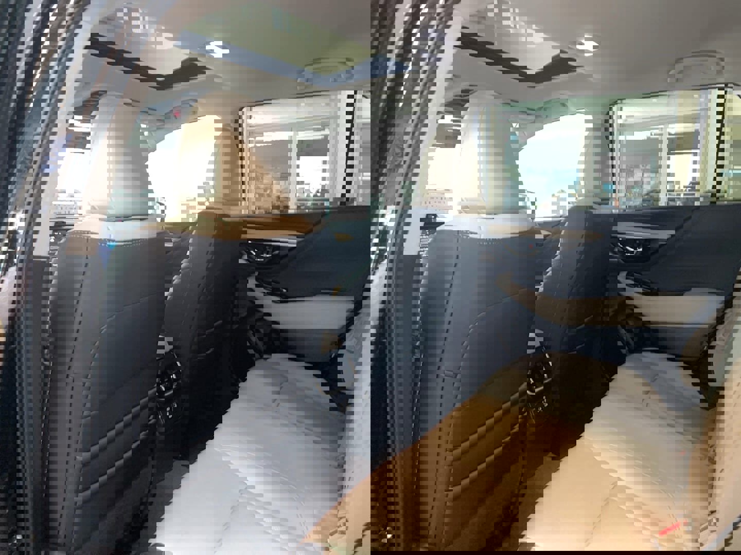 Used 2024 Subaru Outback Limited image 7