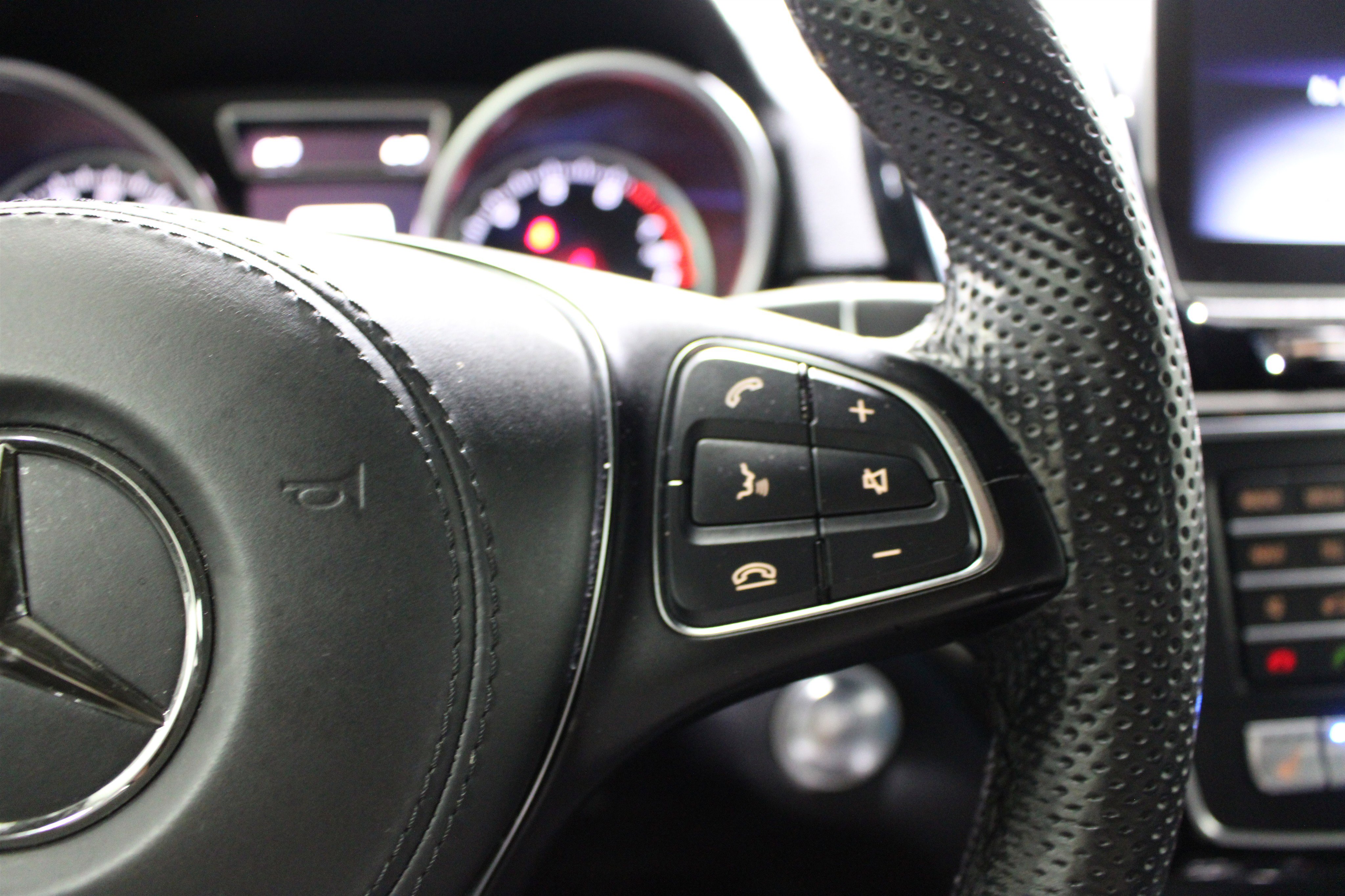 Used 2019 Mercedes-Benz GLS 550 GLS 550 image 13