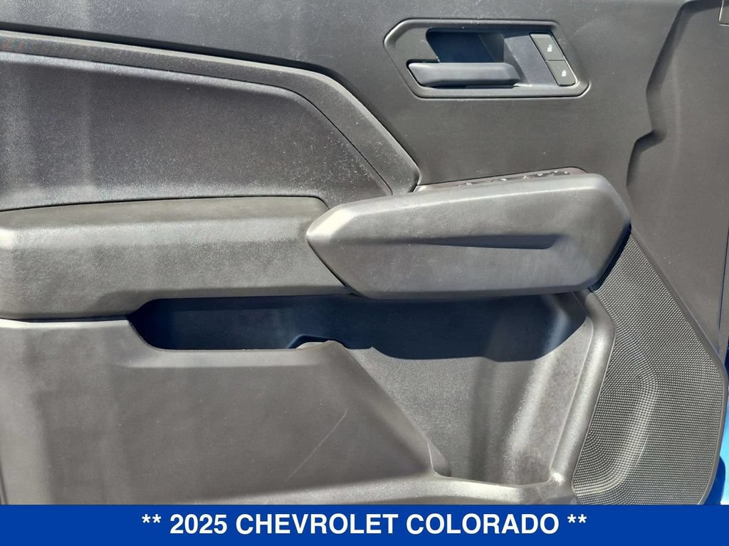 Used 2025 Chevrolet Colorado Trail Boss AWD/4WD image 10