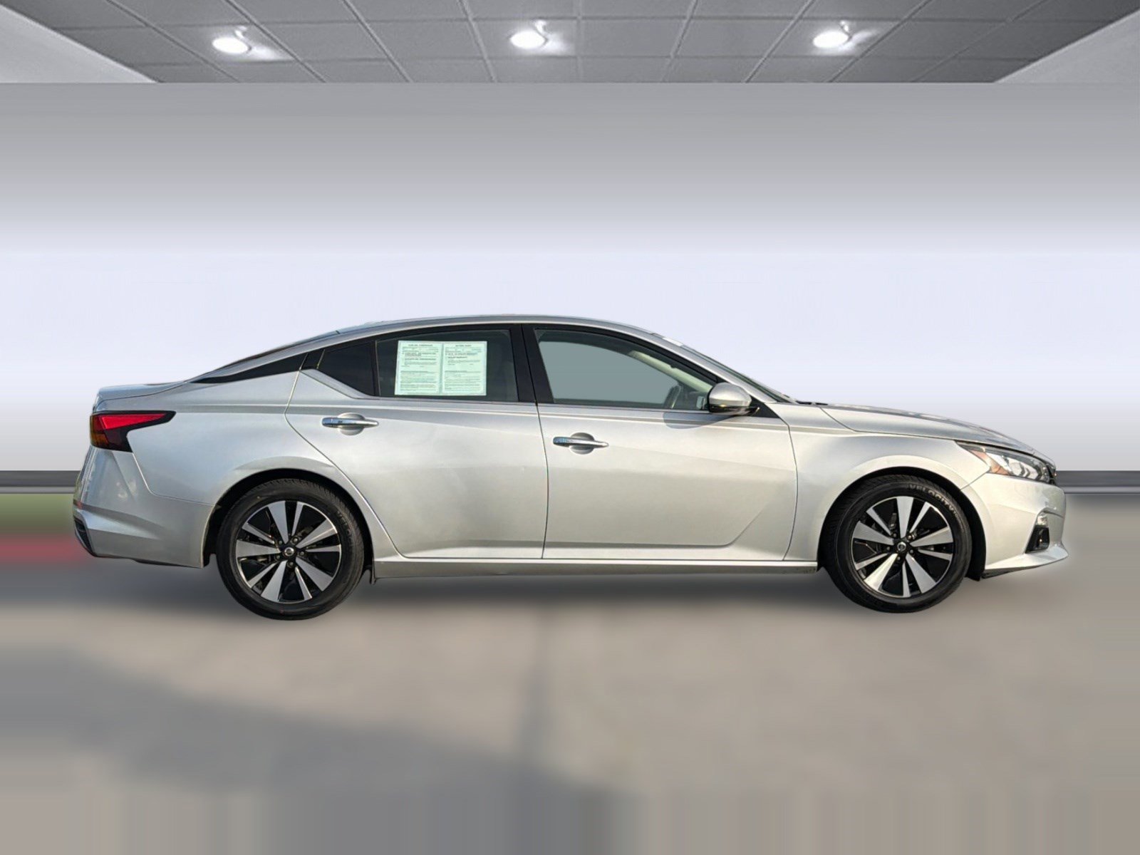 Used 2019 Nissan Altima 2.5 SV image 8