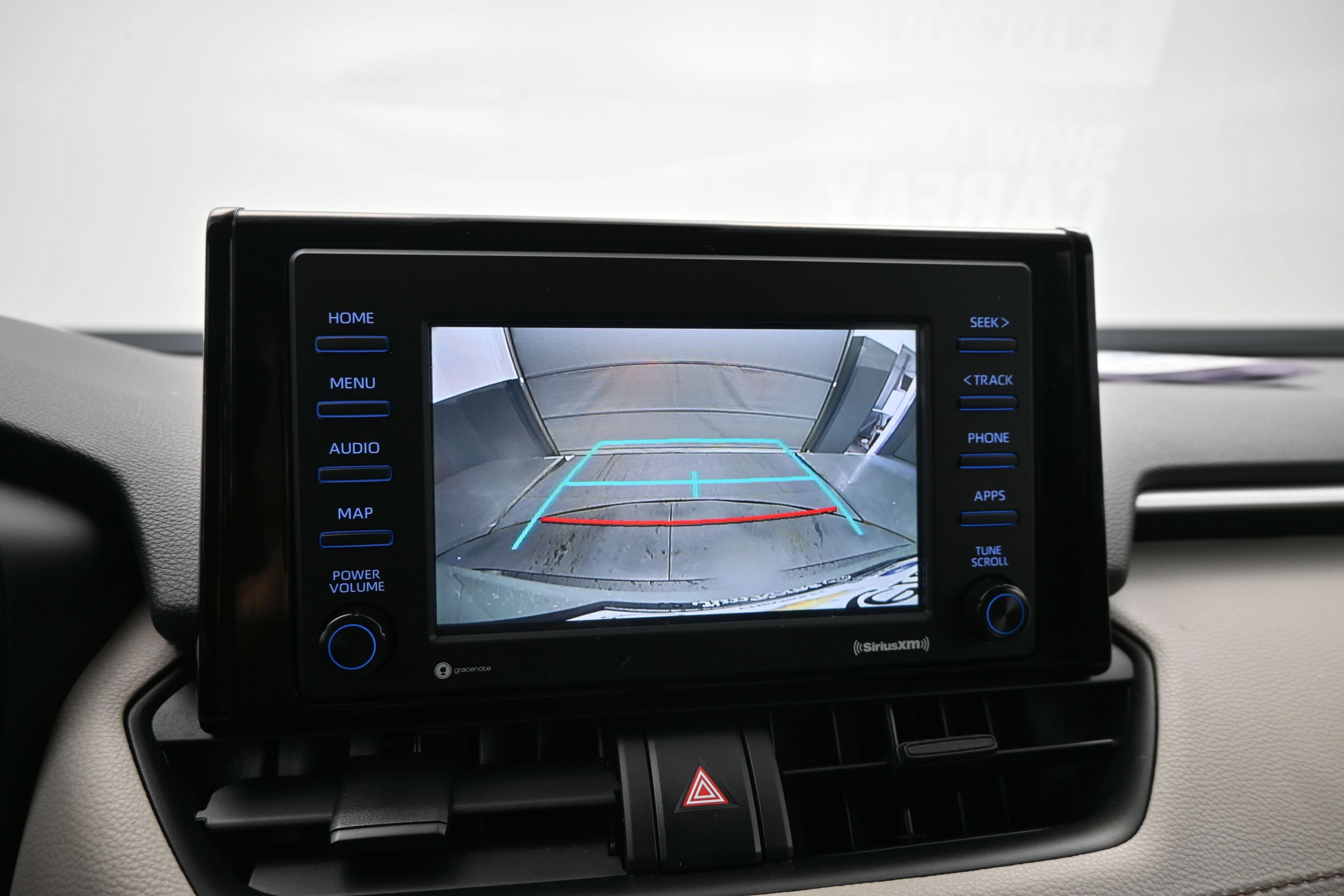 Used 2022 Toyota RAV4 XLE AWD/4WD image 14