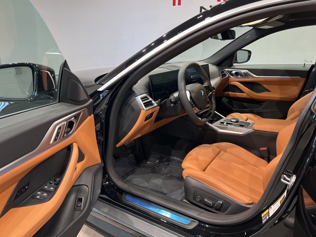 Used 2025 BMW i4 xDrive40i image 19