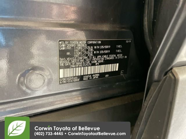 Used 2020 Toyota RAV4 XLE Premium image 27