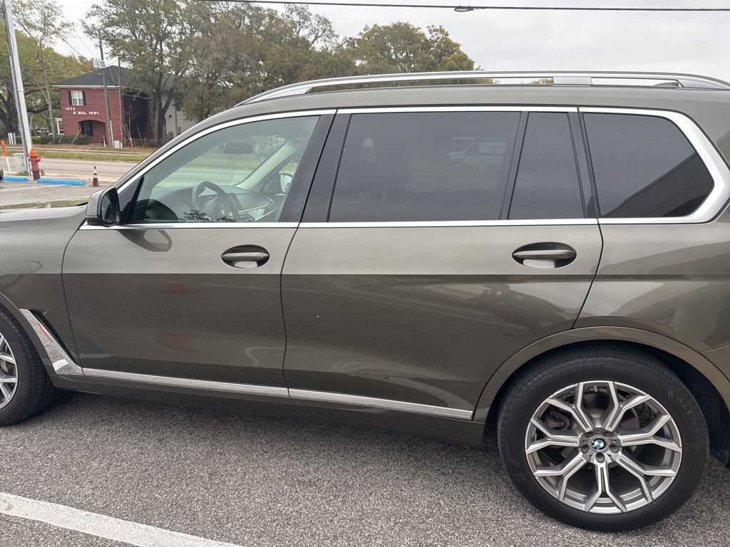 Used 2020 BMW X7 xDrive40i w/ Premium Package AWD/4WD image 10