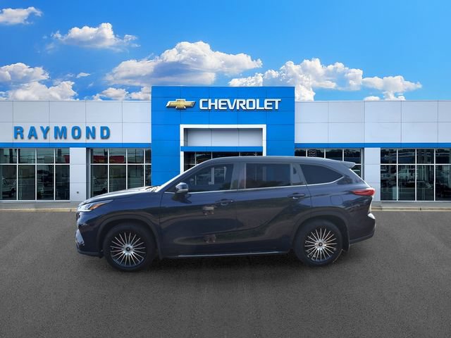 Used 2021 Toyota Highlander Platinum AWD/4WD image 6