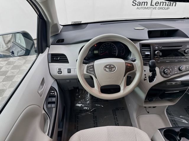 Used 2012 Toyota Sienna LE w/ Towing Pkg FWD image 20