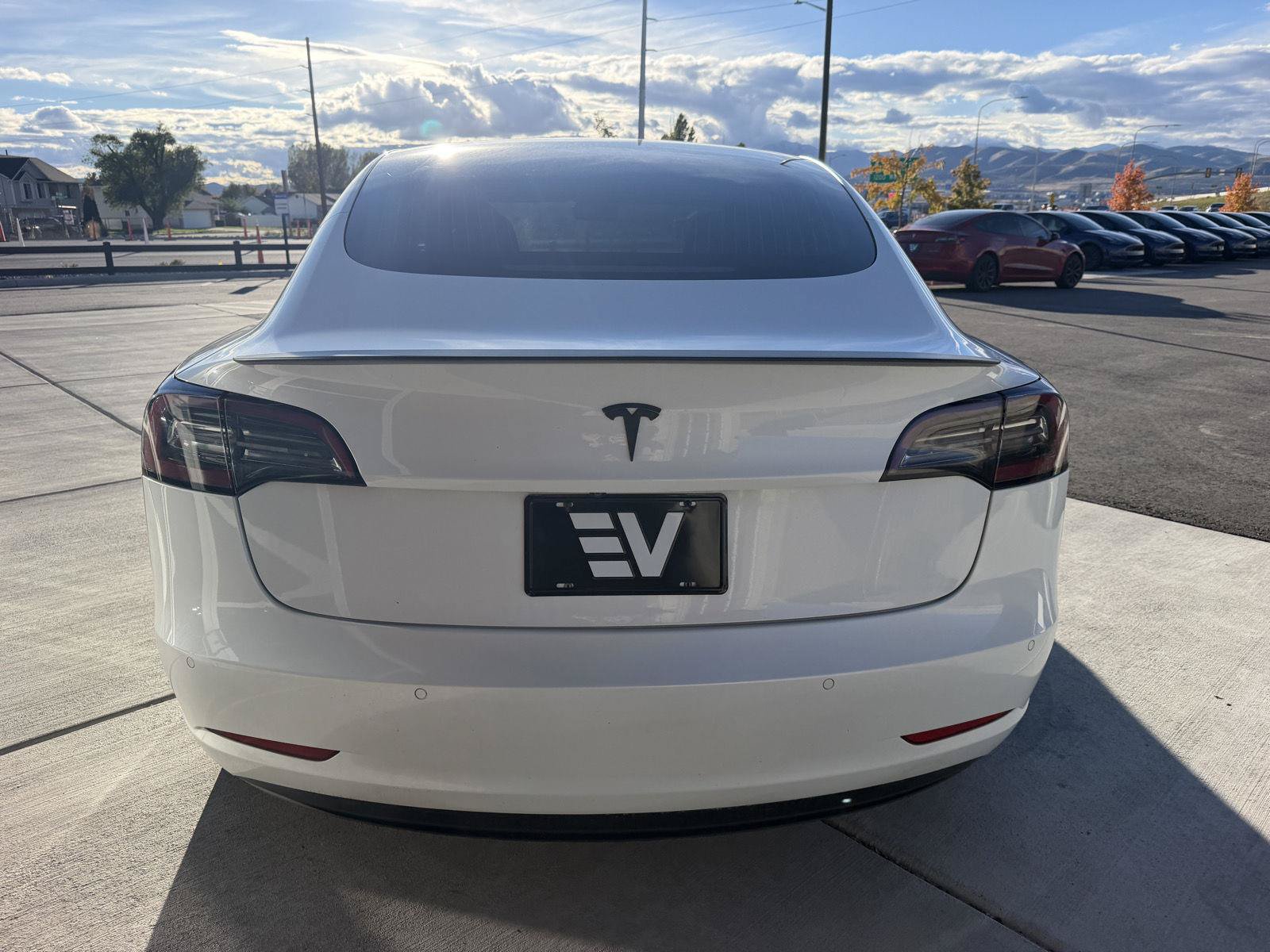 Used 2018 Tesla Model 3 Long Range RWD image 7