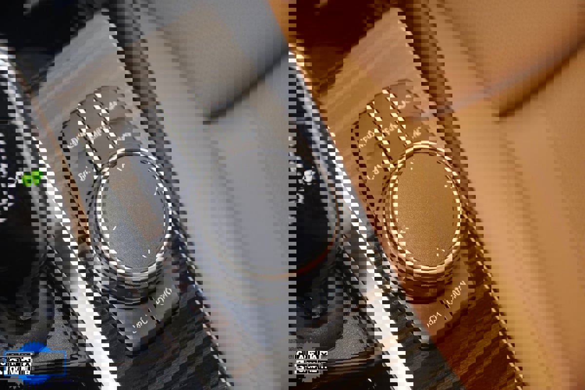 Used 2022 BMW 540i xDrive w/ M Sport Package image 29