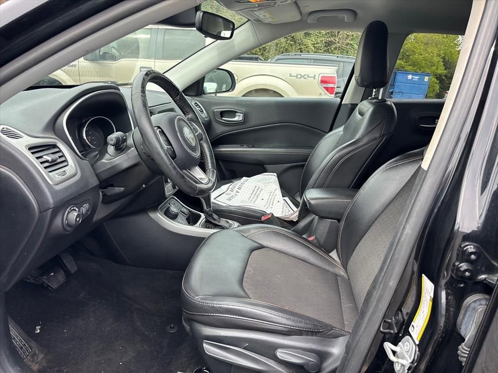 Used 2020 Jeep Compass Latitude w/ Cold Weather Group image 16