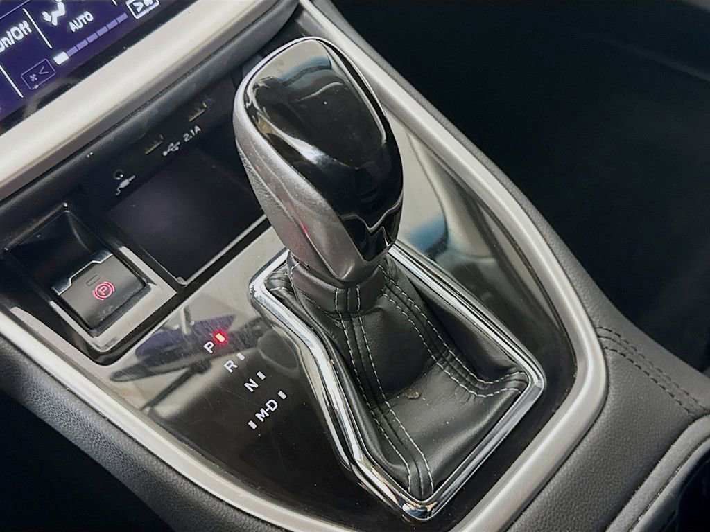 Used 2022 Subaru Outback Premium image 19