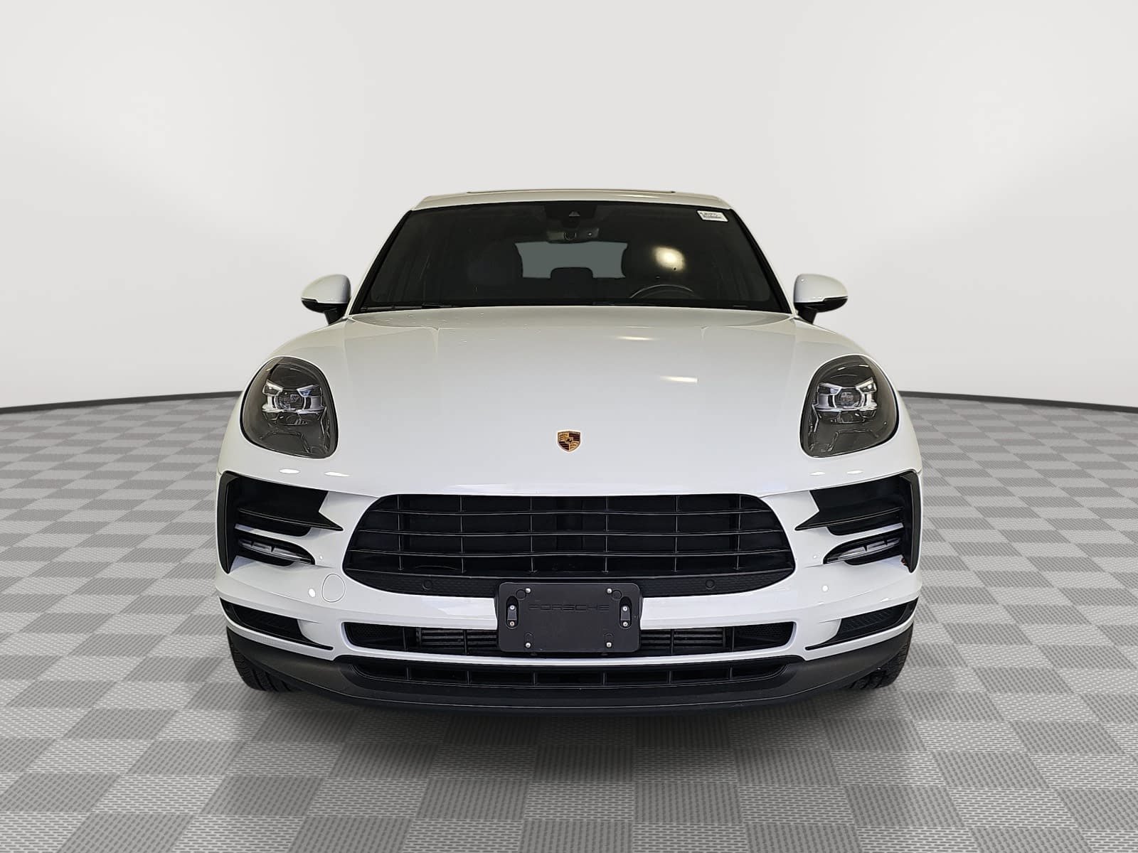Used 2021 Porsche Macan w/ Premium Package AWD/4WD image 3