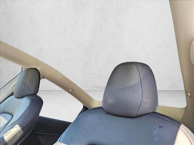 Used 2021 Tesla Model Y Long Range image 9