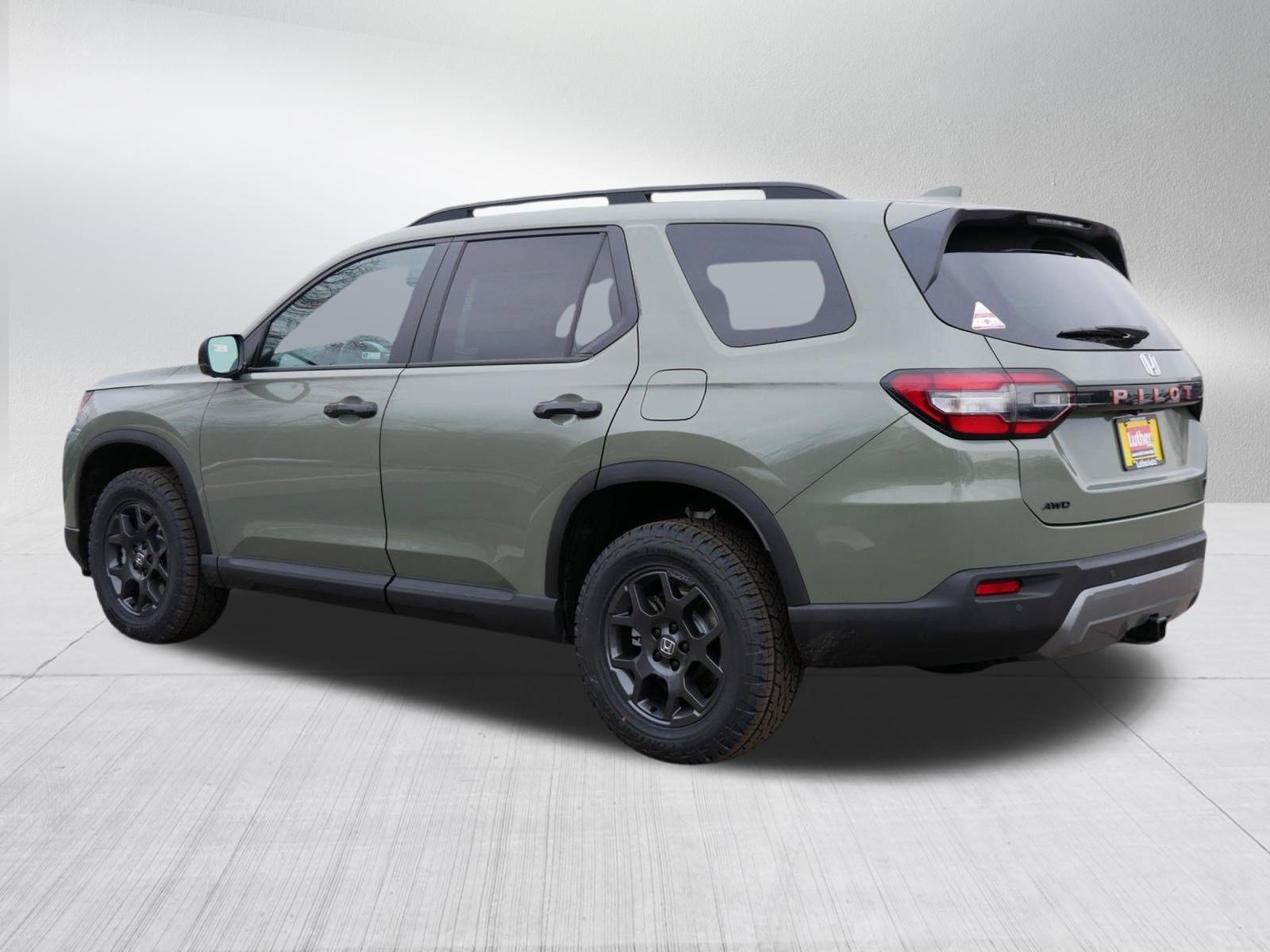 New 2026 Honda Pilot TrailSport image 5