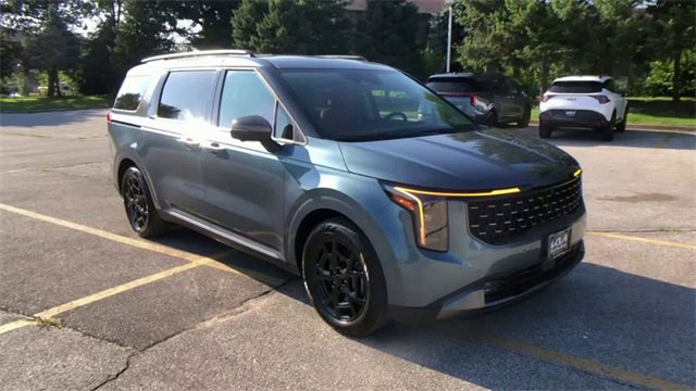 New 2026 Kia Carnival SX w/ SX Dark Edition Package image 5