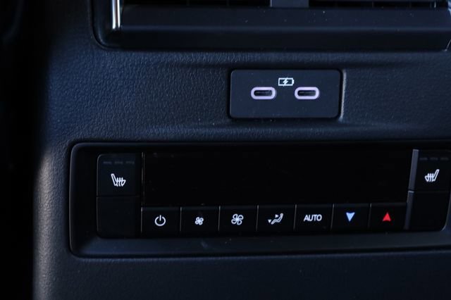 Used 2025 MAZDA CX-90 3.3 Turbo S w/ Premium Package image 12