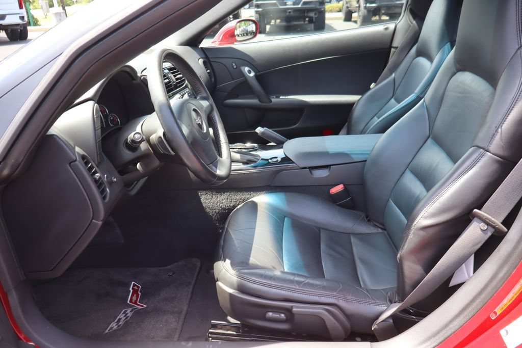 Used 2008 Chevrolet Corvette Coupe RWD image 4