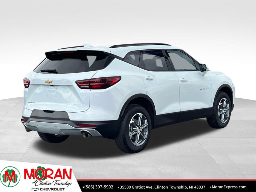Certified 2024 Chevrolet Blazer LT w/ Convenience Package FWD image 5