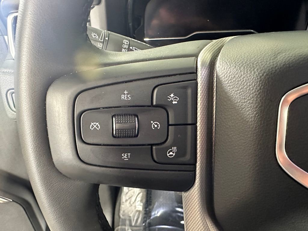 Used 2024 GMC Yukon XL Denali AWD/4WD image 27