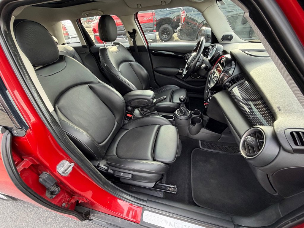 Used 2015 MINI Cooper S image 8