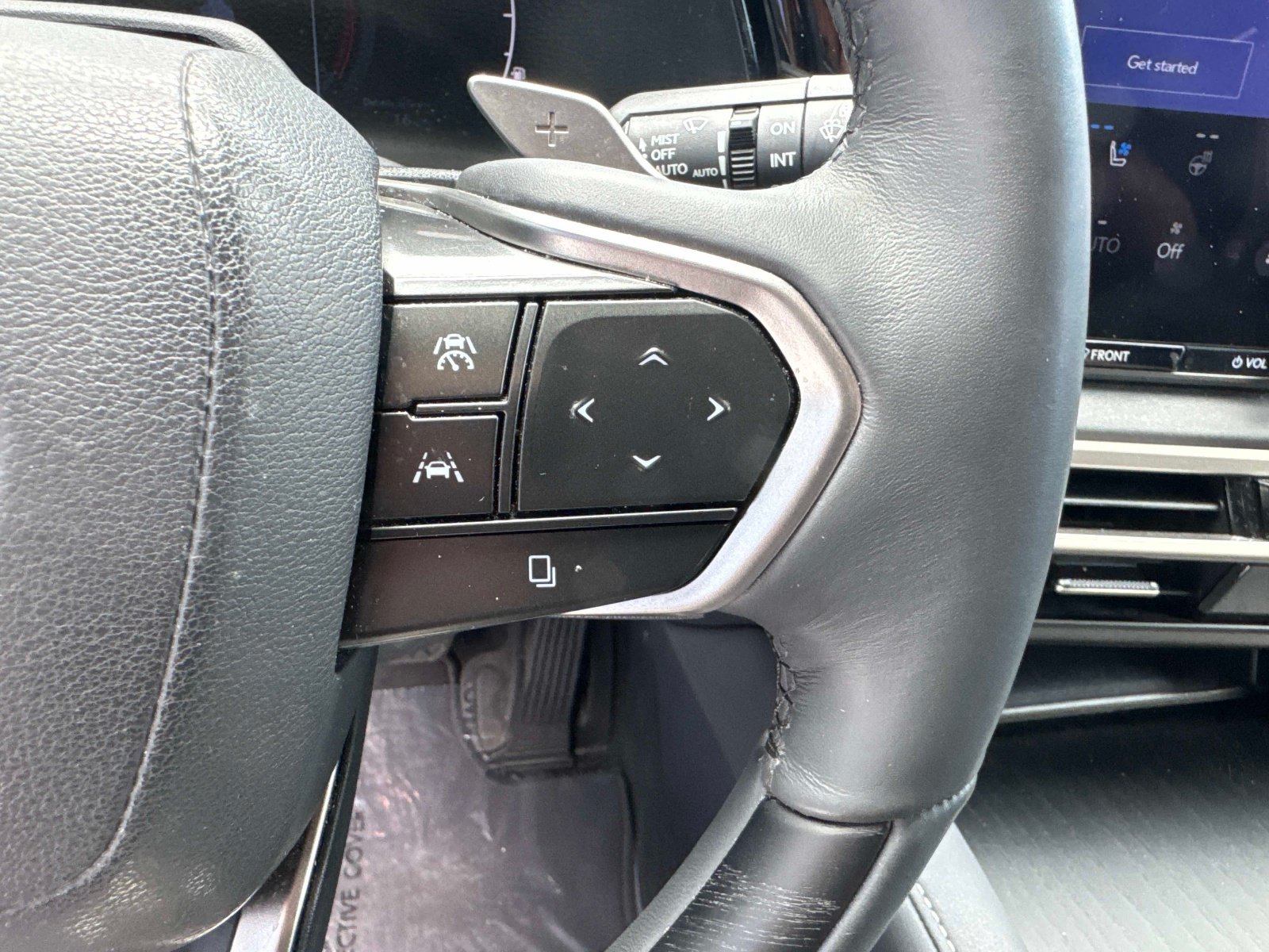 Used 2023 Lexus RX 350 FWD w/ Cold Area Package image 30