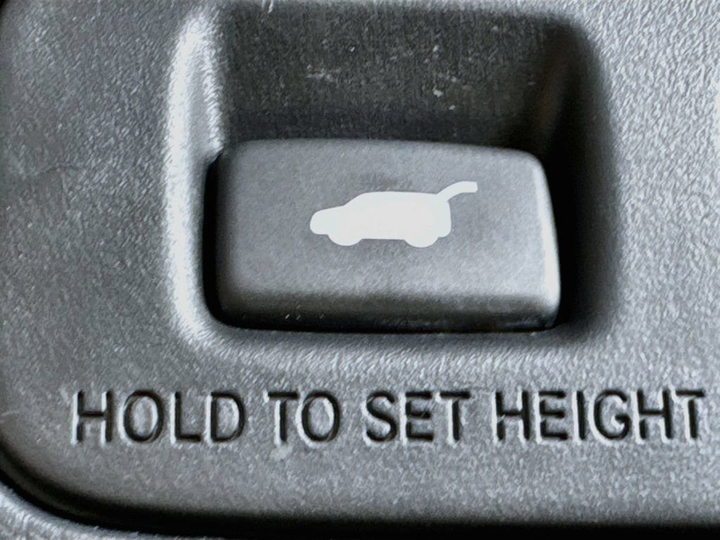 Used 2024 Honda CR-V EX-L image 35