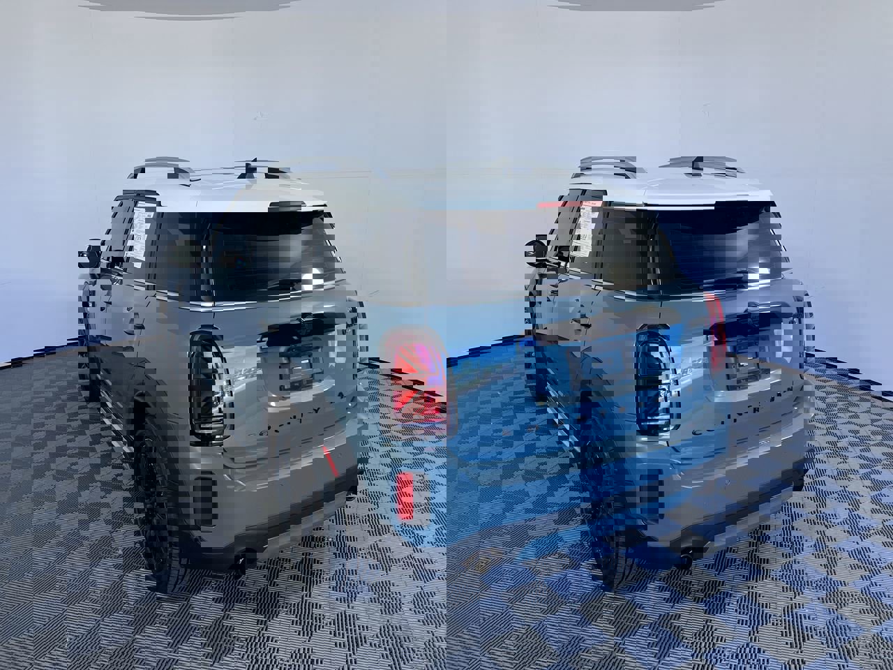 Used 2022 MINI Cooper Countryman S w/ Premium Package FWD image 5