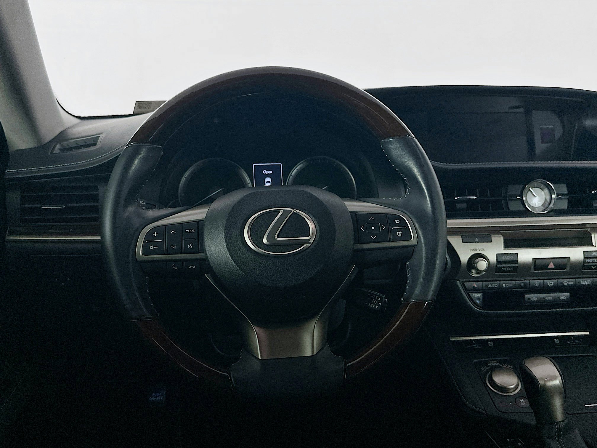 Used 2016 Lexus ES 350 w/ Premium Package w/Wood Trim image 18