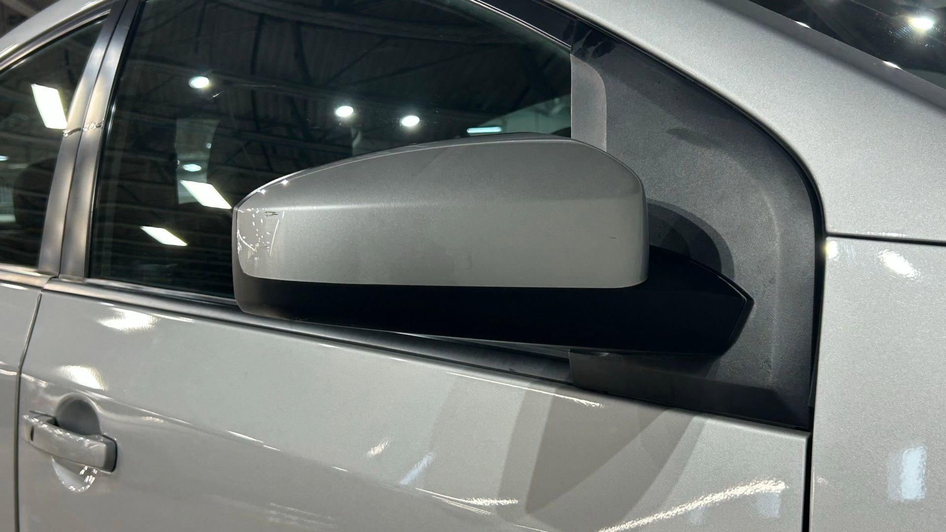 Used 2008 Nissan Sentra SE-R w/ Sunroof Pkg FWD image 12