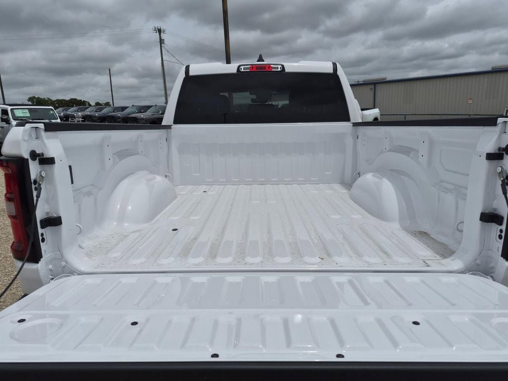 New 2026 RAM 1500 Tradesman AWD/4WD image 8
