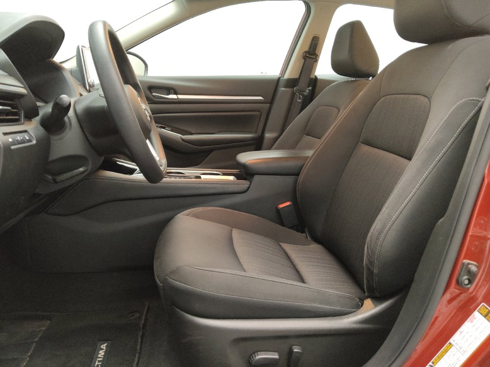 Used 2023 Nissan Altima 2.5 SV image 17
