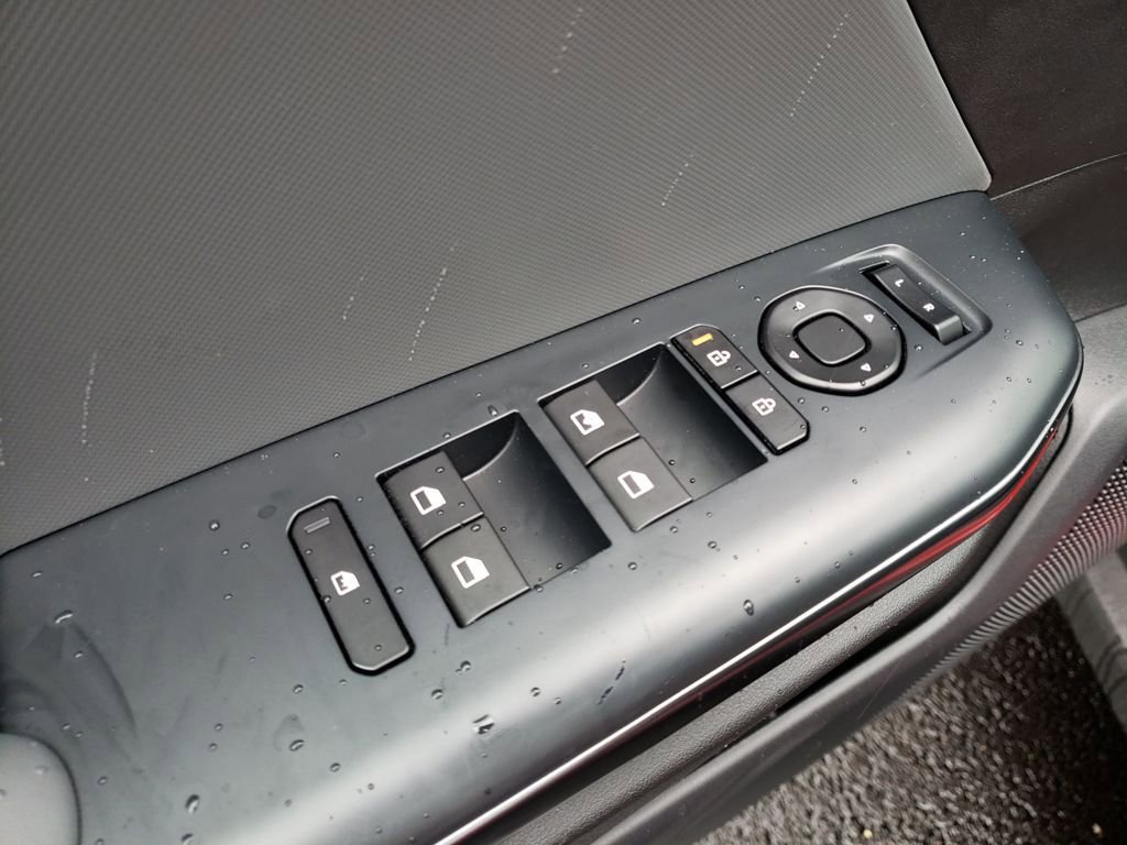 New 2025 Kia K4 LXS image 16