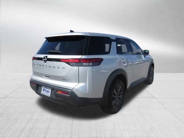 Used 2023 Nissan Pathfinder S AWD/4WD image 3