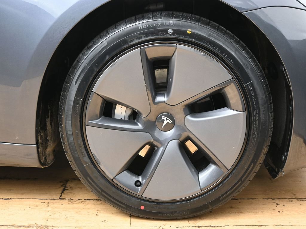 Used 2023 Tesla Model 3 Standard Range image 13