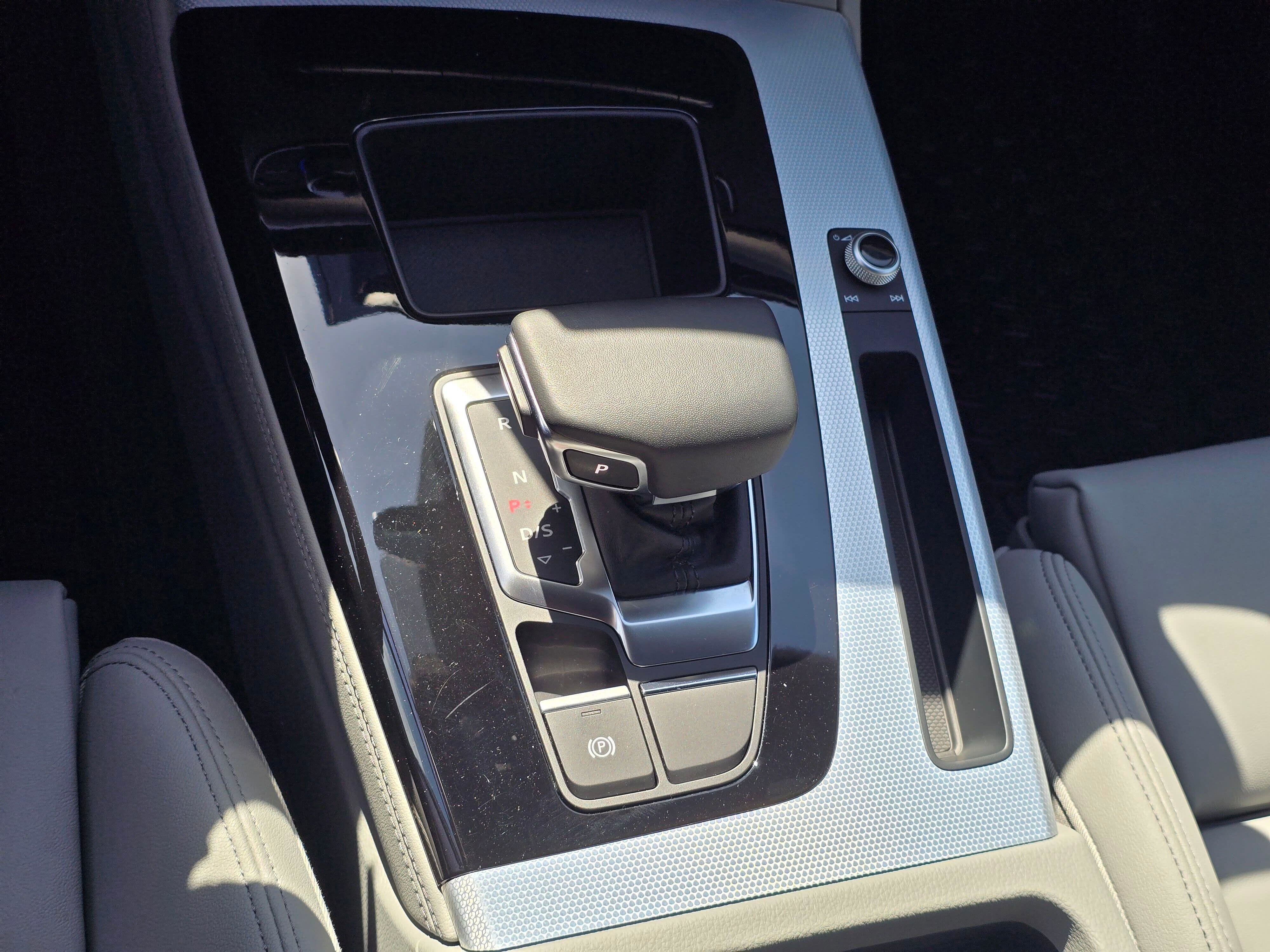 Certified 2024 Audi Q5 2.0T Premium Plus AWD/4WD image 23