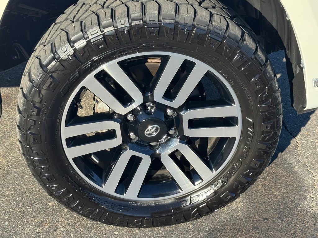 Used 2022 Toyota 4Runner Limited image 30