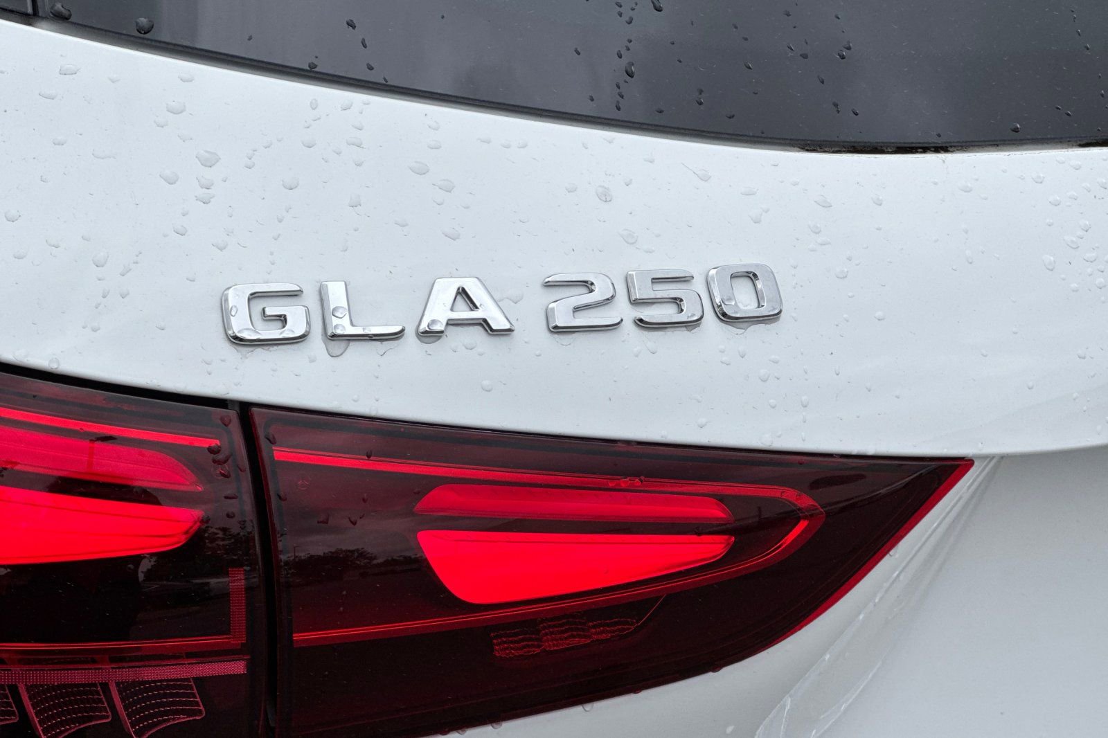 New 2025 Mercedes-Benz GLA 250 image 36