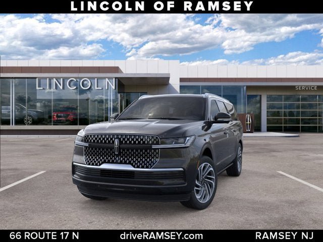 New 2026 Lincoln Navigator L Reserve AWD/4WD image 2
