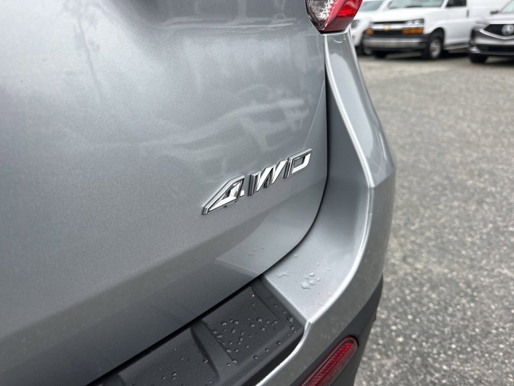 Used 2022 Ford Explorer XLT w/ Equipment Group 202A image 31