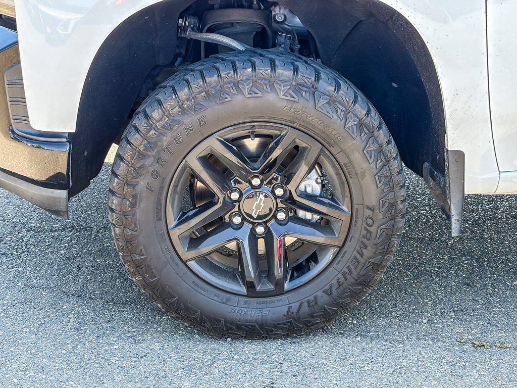Used 2019 Chevrolet Silverado 1500 LT Trail Boss w/ Convenience Package AWD/4WD image 7