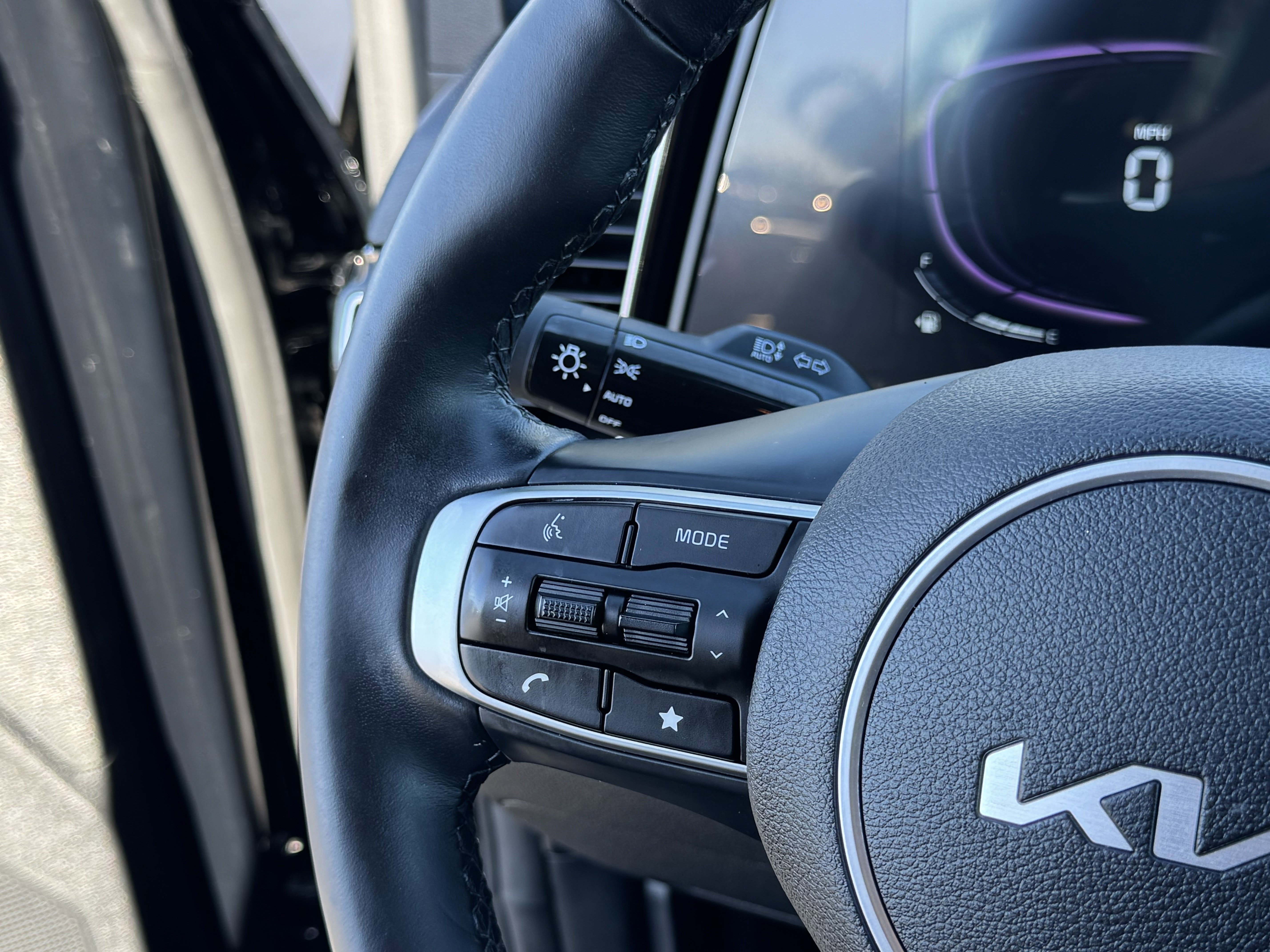 Used 2024 Kia Sportage EX image 21