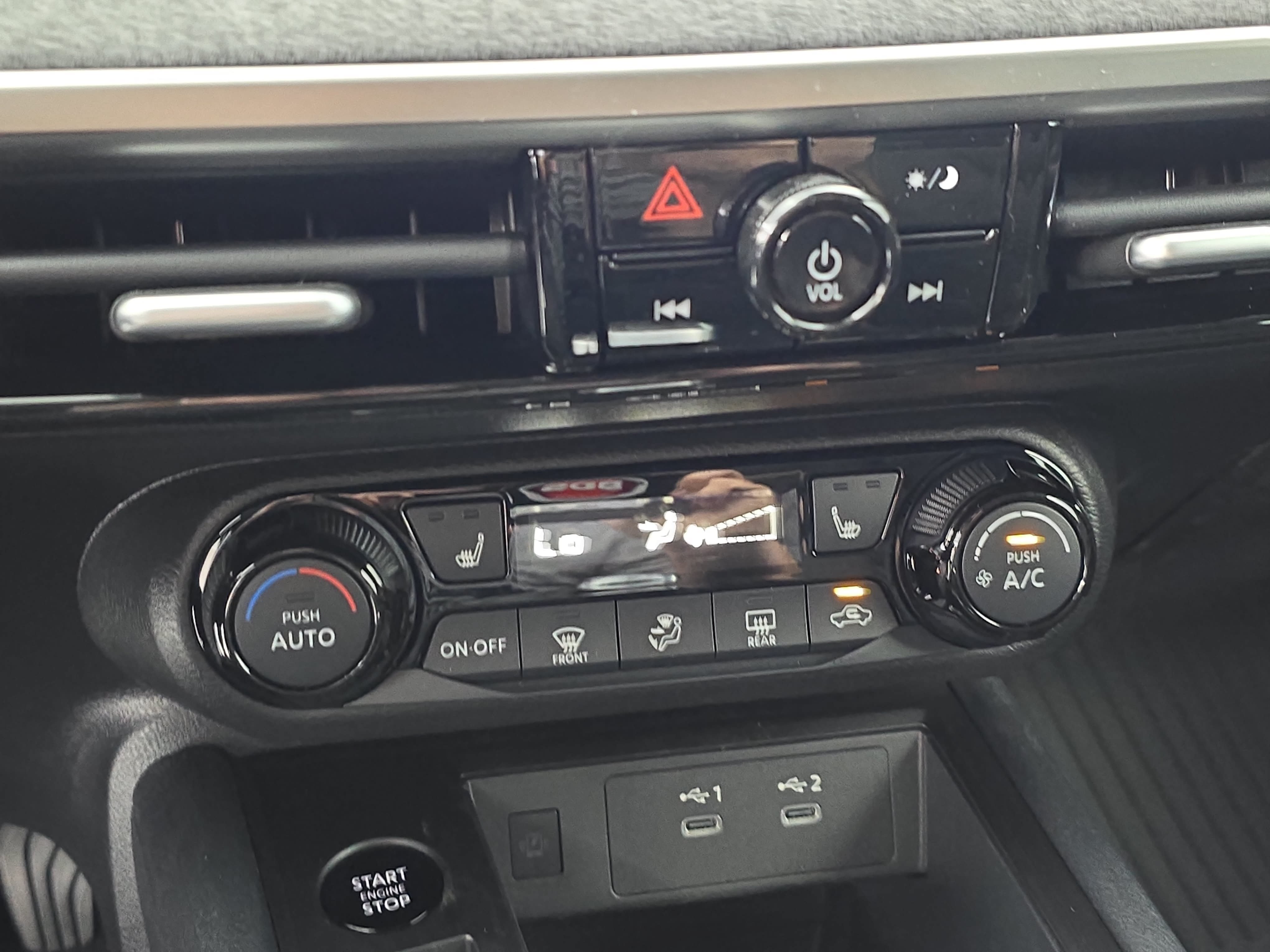 New 2026 Nissan Kicks SV w/ SV Premium Package FWD image 22