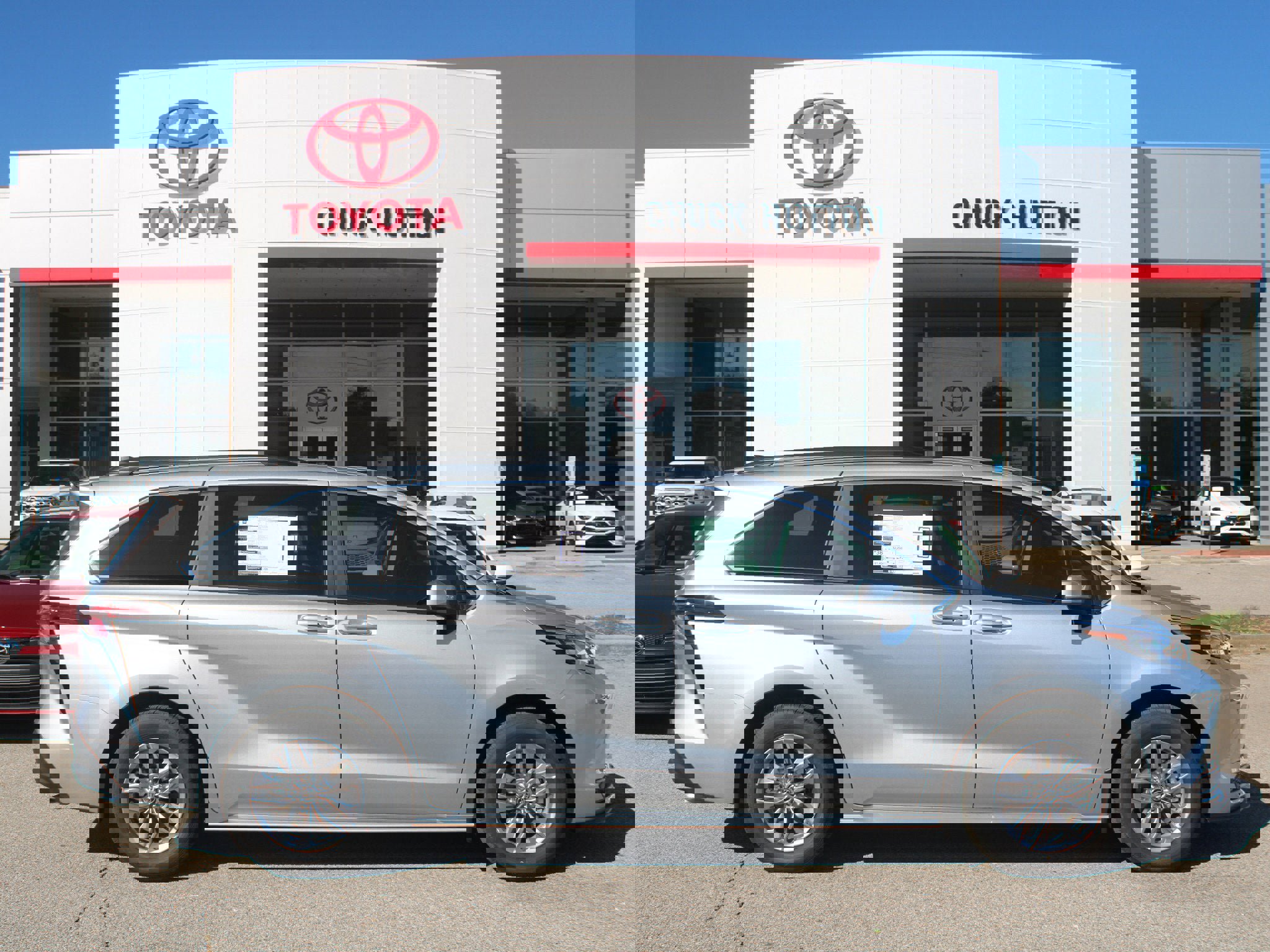 Used 2025 Toyota Sienna LE