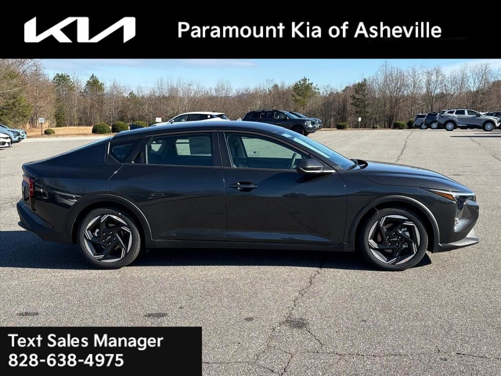 New 2025 Kia K4 EX image 7