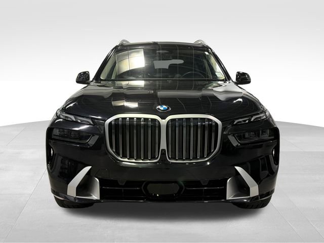 Used 2024 BMW X7 xDrive40i image 2