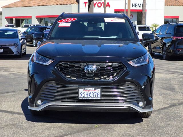 Used 2025 Toyota Highlander XSE image 2