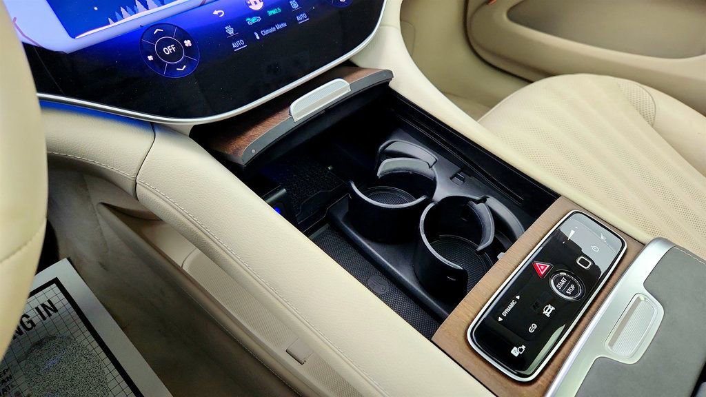 Used 2023 Mercedes-Benz EQS 580 4MATIC Sedan image 16