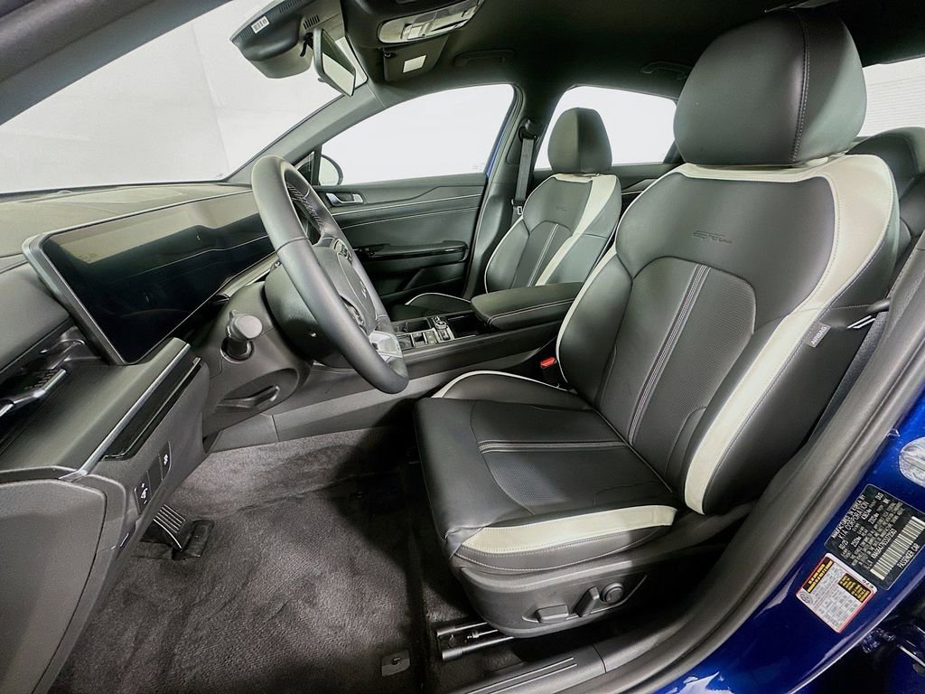 Certified 2025 Kia K5 GT-Line image 27