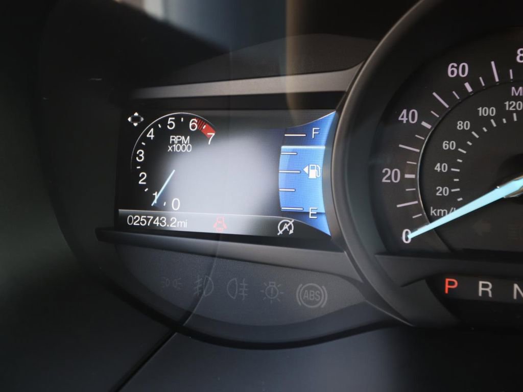 Certified 2024 Ford Edge SE w/ Black Appearance Package image 18