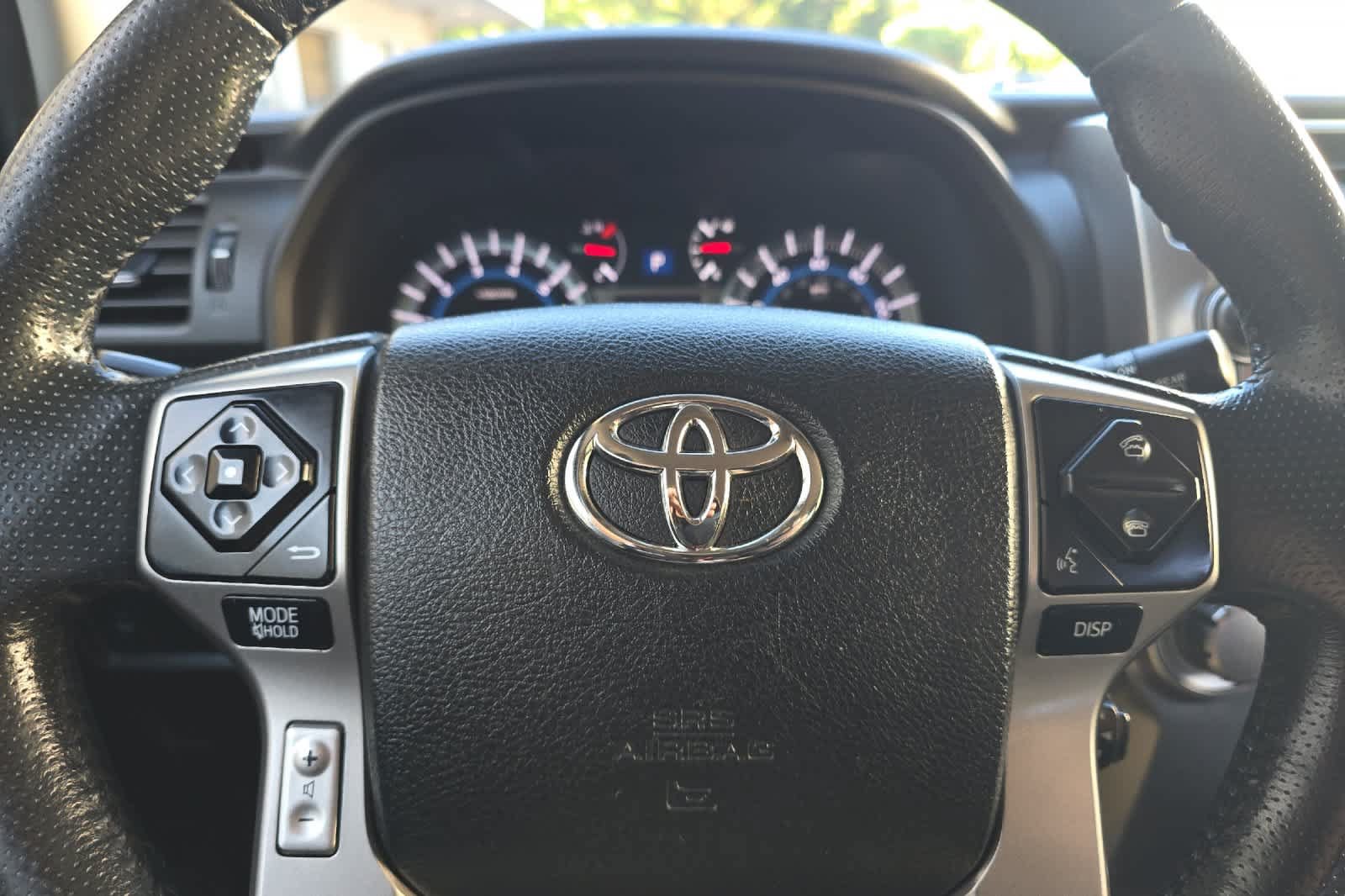 Used 2019 Toyota 4Runner SR5 AWD/4WD image 23